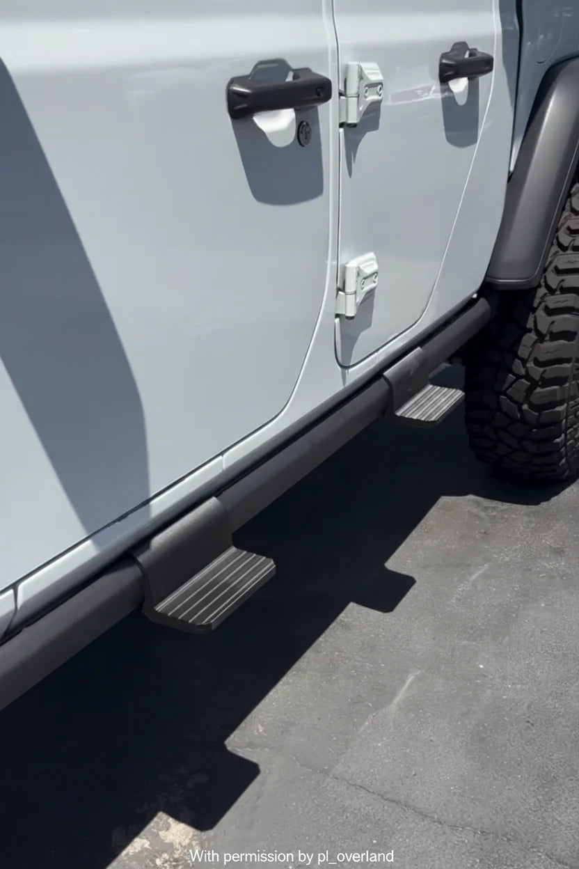 Jeep Wrangler / Gladiator step application 